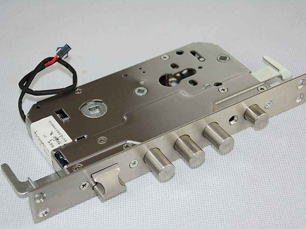 高要24小时上门开锁公司