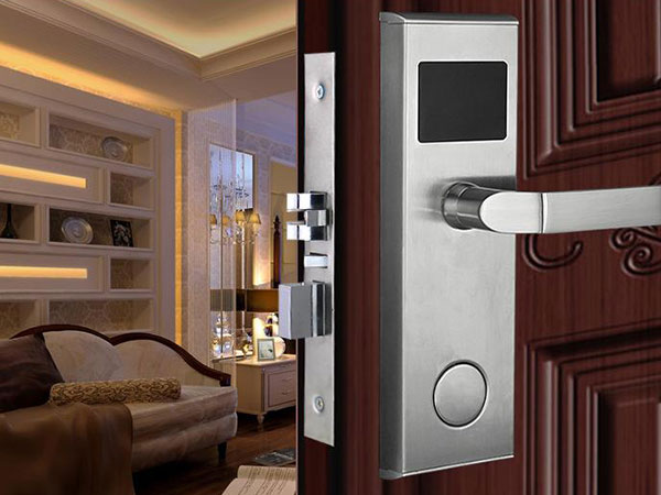 高要24小时上门开锁公司